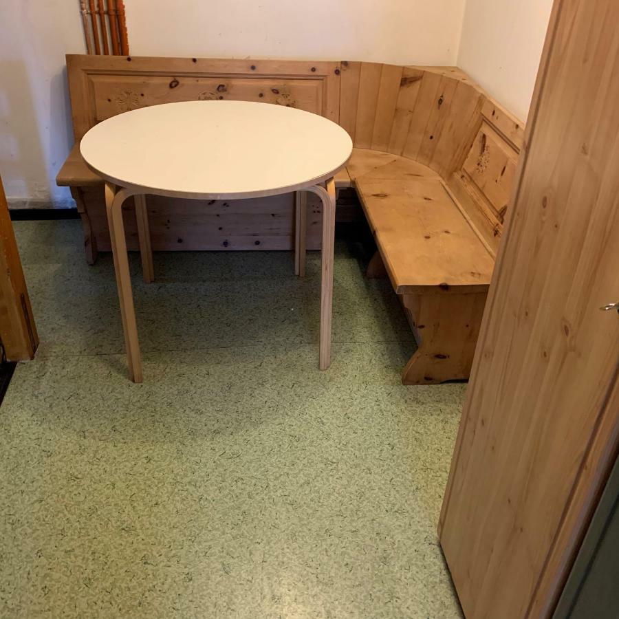 Stadtrand Winterthur Apartment Wiesendangen Bagian luar foto